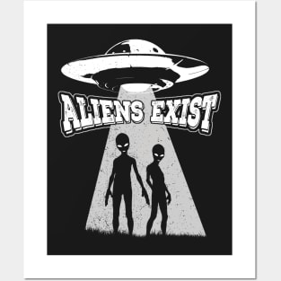 Alien Abduction - UFO Aliens Exist Gift print Posters and Art